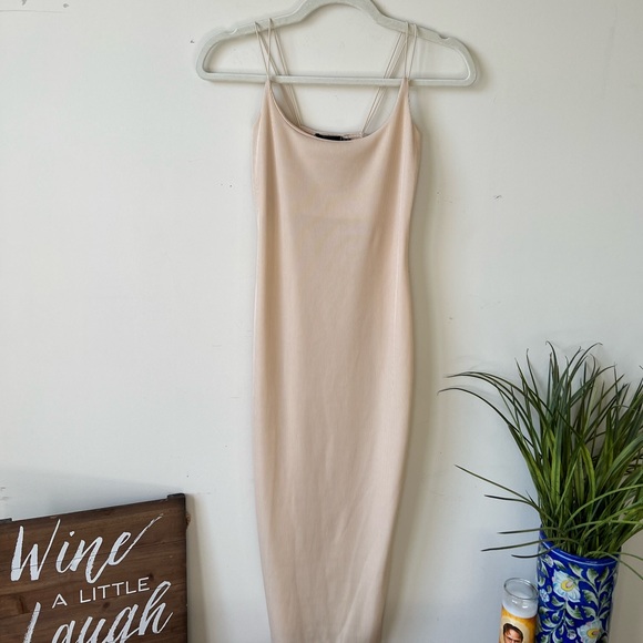 NWOT Pretty Little Thing Midi Dress - Picture 6 of 14